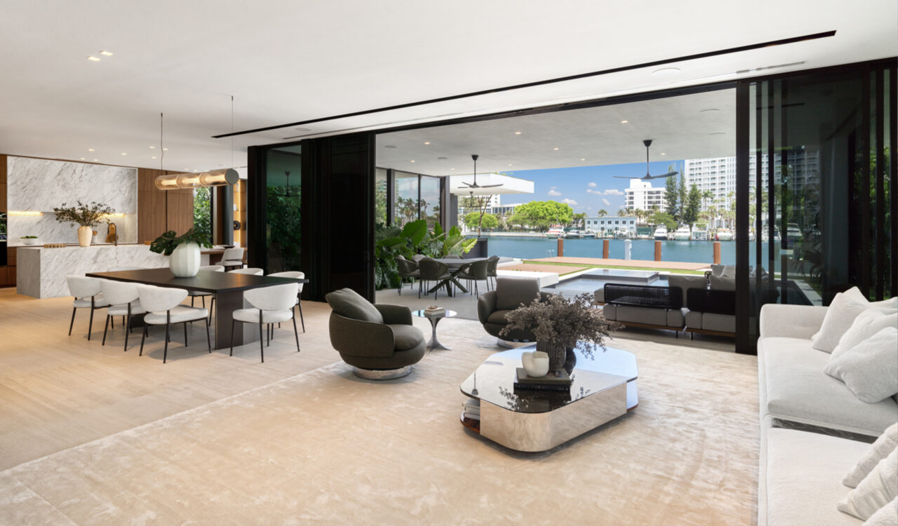 Pine Tree Interior By SDH Studio Architecture + Design