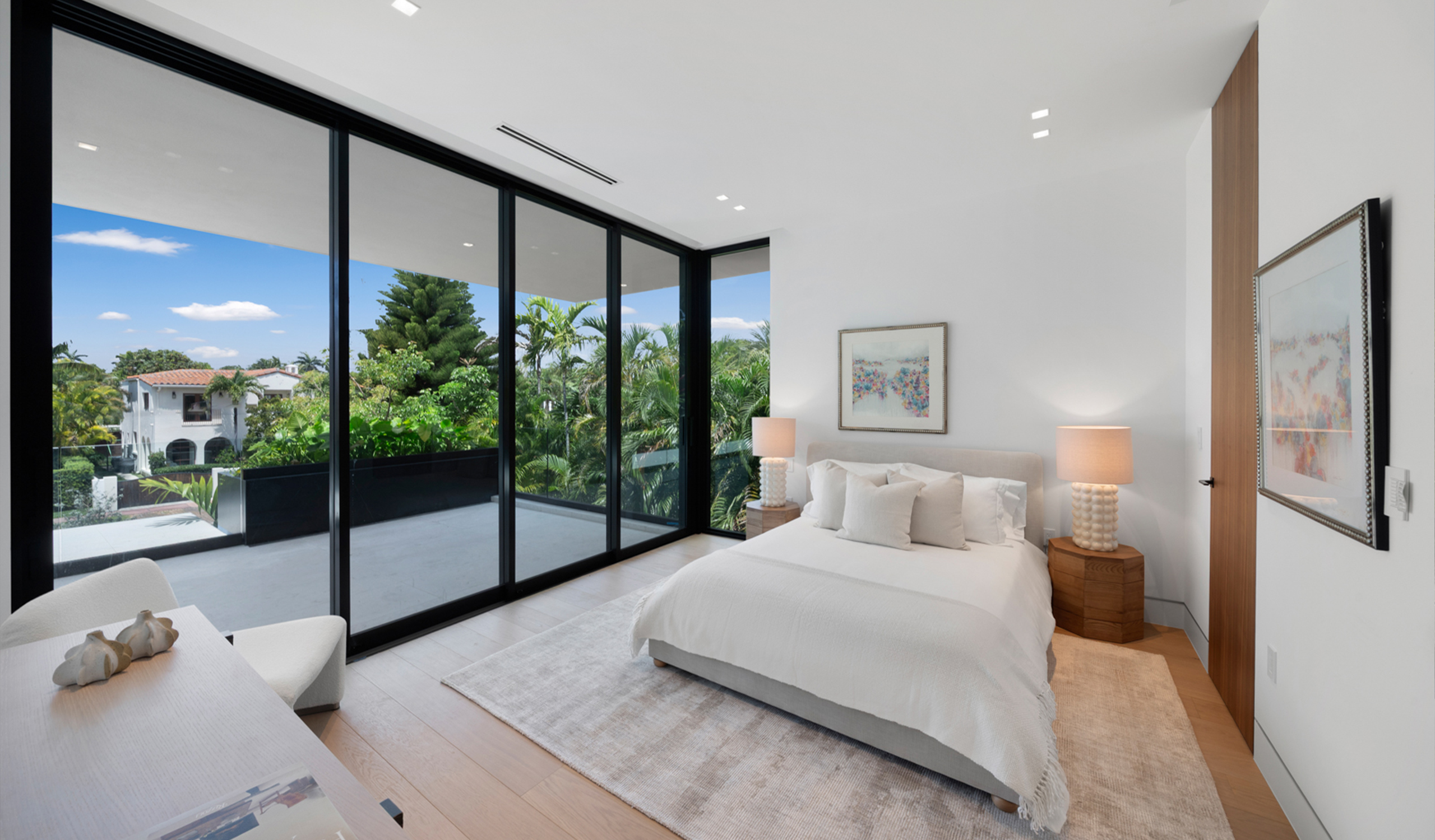 Pine Tree Drive, Miami Beach, FL