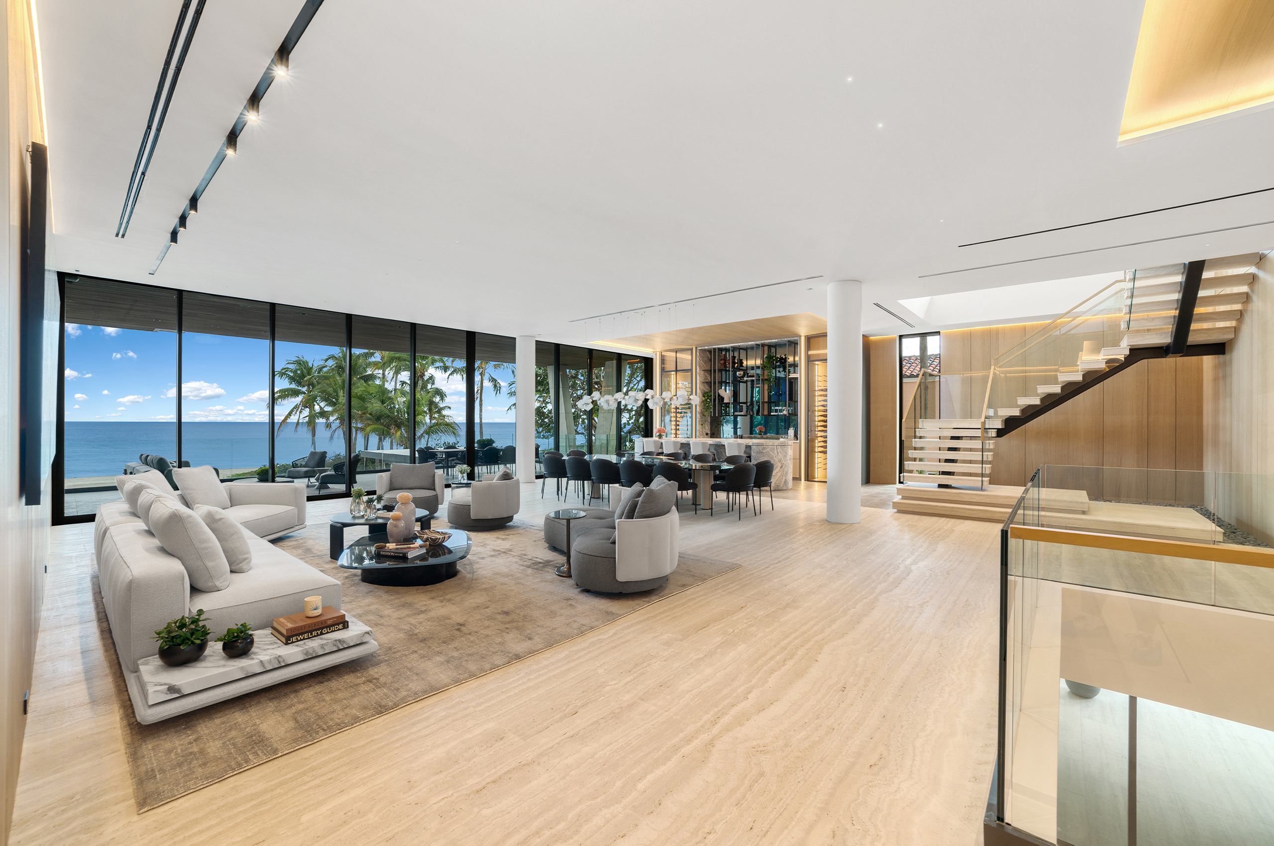 255 Ocean Blvd, Golden Beach