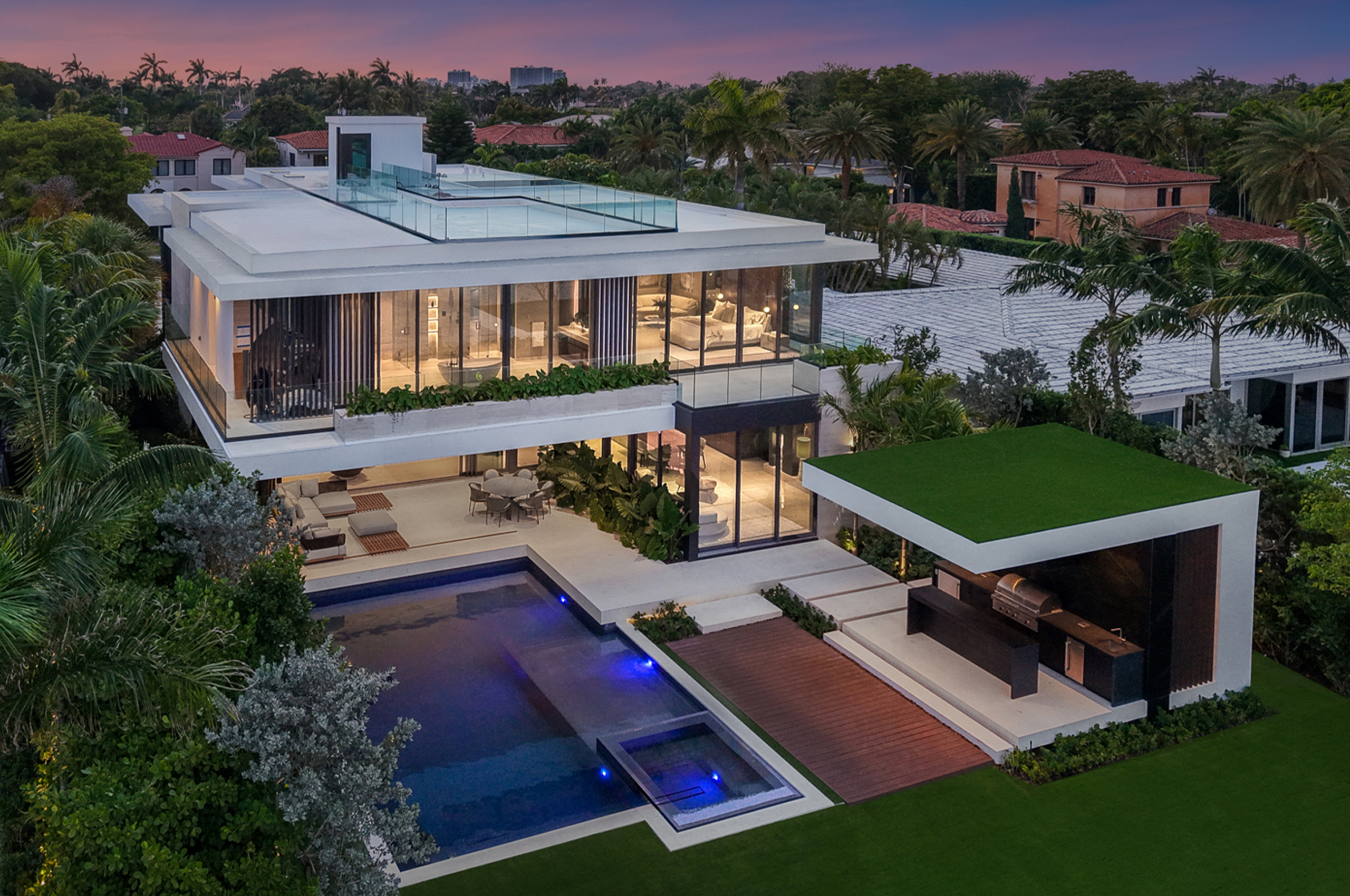 Pine Tree Drive, Miami Beach