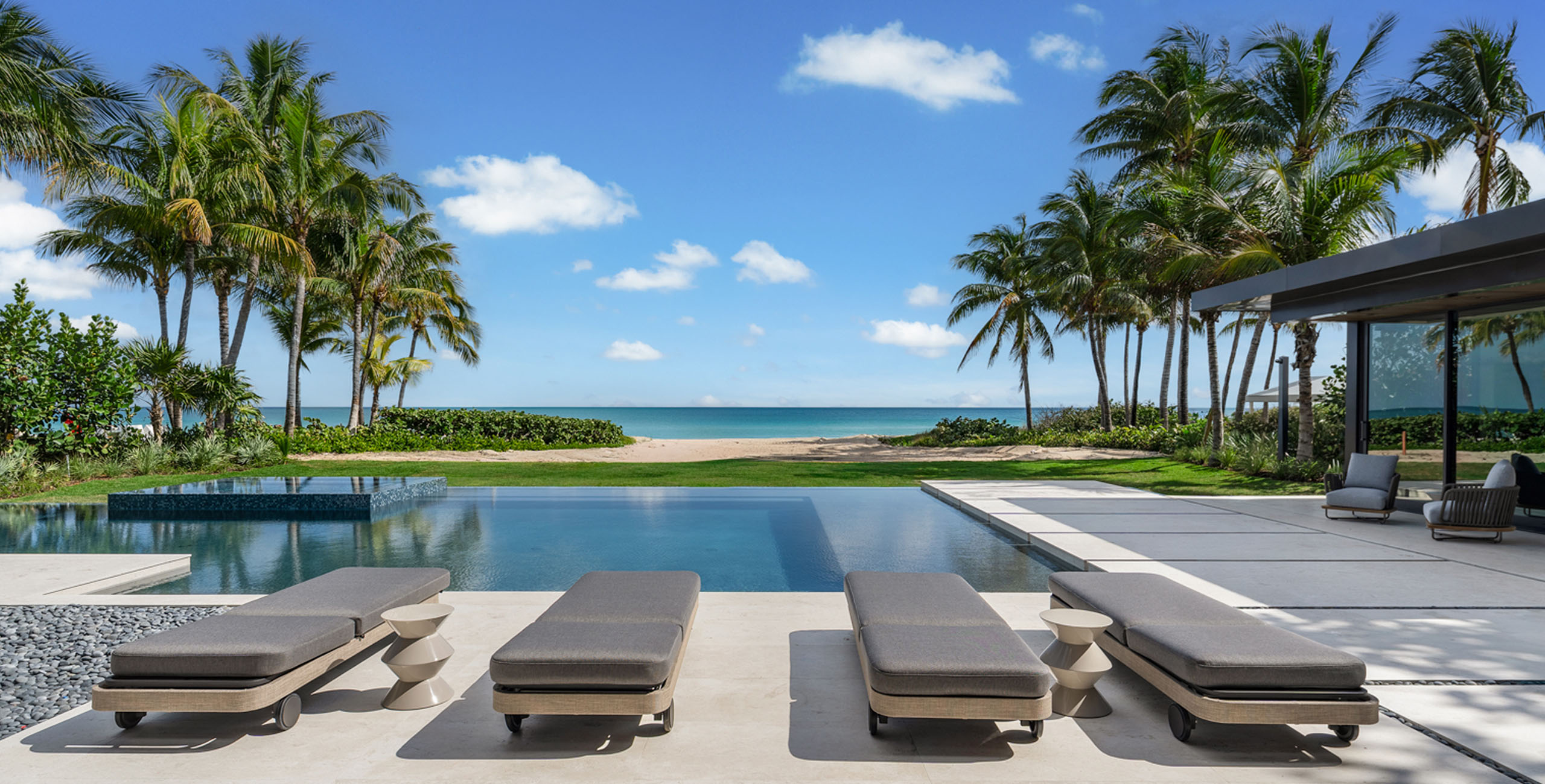 255 Ocean Golden Beach - Pool Beachfront View